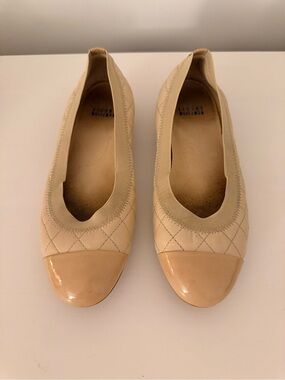 Stuart Weitzman Beige Quilted Cap-Toe Ballet Flats